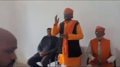केराकत: महुली गांव के पंचायत भवन पर संजय बाबा की मौजूदगी में मंडल की बैठक व भगवान राम की प्राण प्रतिष्ठा को लेकर की गई चर्चा