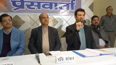 आगरा: संजय प्लेस में प्रेसवार्ता आयोजित कर पीड़ित ने कैबिनेट मंत्री बेबीरानी मौर्य और उनके पुत्र पर लगाए गंभीर रूप