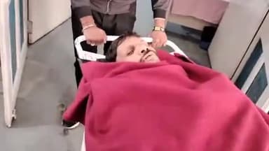 मुरादाबाद: मझोला थाना क्षेत्र में कपड़े धो रहा व्यक्ति 4 मंजिल से गिरने के कारण हुआ घायल, जिला अस्पताल में भर्ती