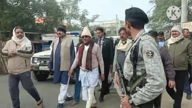 साहिबगंज: साहिबगंज मकर संक्रांति के अवसर पर पवित्र गंगा नदी में पूर्व मुख्यमंत्री ने लगाया आस्था की डुबकी की पूजा अर्चना |