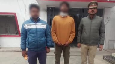 नवाबगंज: सौमैया चौकी के पास रास्ता भटक कर आये हुए पश्चिम बंगाल निवासी 1 व्यक्ति को पुलिस द्वारा सकुशल परिजनों के किया गया सुपुर्द