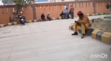 देेेवरिया: बसडिला गांव में 25वर्षी युवक ने लगाई फांसी हुई मौत, पुलिस ने शव को  भेजा पोस्टमार्टम