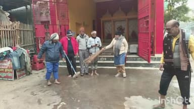 खगड़िया: बबुआगंज मंदिर परिसर में चलाया गया स्वच्छता अभियान