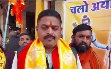 हुज़ूर: रामलला के दर्शन करने रामभक्त भोपाल से चले पैदल750 किमी पैदल चलकर पहुंचेंगे अयोध्या चेतन भार्गव पदयात्री का बयान