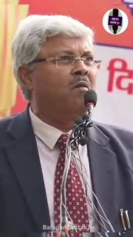 सुप्रीम कोर्ट के वकील भानु प्रताप सिंह ने खोली ईवीएम मशीन कीबोर्ड देश में 90 करोड़ से ज्यादा जनसंख्या है ईवीएम हटाओ देश बचाओ