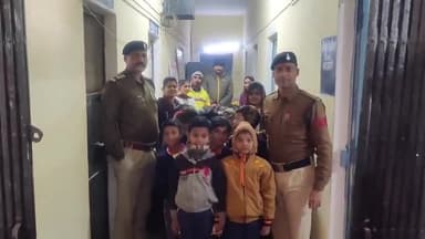 पलेरा: नगर निरीक्षक ने स्कूली छात्रों को थाना परिषद सहित या तहत नियमों के बारे में दी जानकारी