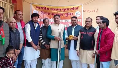 गुना नगर: गल्ला मंडी में मंदिरों मे युवा मोर्चा ने चलाया स्वच्छता अभियान