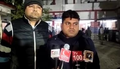 कानपुर: कल्याणपुर थाने के बाहर अधिवक्ता के  वाहन का चालान होने पर अधिवक्ता ने लगाए गंभीर आरोप