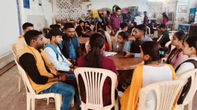 राजनांदगांव: भाजयुमो ने दिग्विजय महाविद्यालय में आगामी नव मतदाता सम्मेलन के लिए छात्र छात्राओं से संपर्क कर आनलाइन पंजीयन कराया