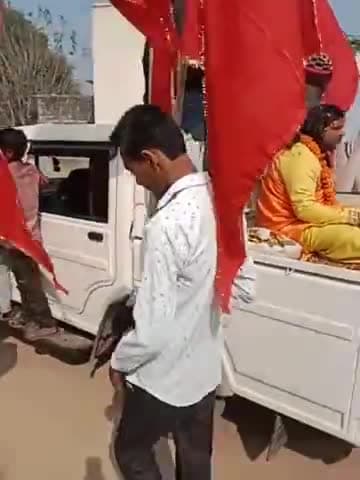 ग्राम जेरठी जिला सीकर राज्य स्थान में भव्य कलश यात्रा के साथ प्रोग्राम प्रारंभ हुआ
सम्पर्क सूत्र 6398483639