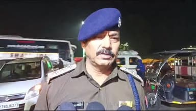 कानपुर: पनकी में बकरी चराने गया 14 वर्षीय बालक हुआ लापता, पनकी के बीट पुलिस अधिकारियों ने ढूंढकर परिजनों के किया सुपुर्द