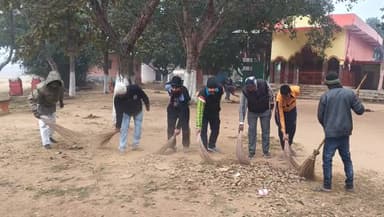 आज पांचवा दिन तारा मंदिर,बाबुटोला बांका मंदिर परिसर में चलाया स्वच्छता अभियान प्रधानमंत्री आदरणीय Narendra Modi जी के आह्वान पर 🙏🏻

#RanjeetYadavBjp #RanjeetYadav #BJP #Bjp4bihar #Banka #Bihar #Youth #leader