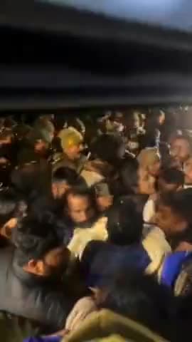 डॉ रितु को न्याय दिलवाने दिल्ली जंतर मंतर पर पहुंचे थे इस तानाशाही सरकार के सारे पर पुलिस ने गिरफ्तार कर लिया है भाई चंद्रशेखर आजाद को भाई मनजीत नौटियाल को अभिषेक जाटव को रितु बहन को