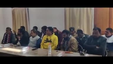 पवई: आगामी गणतंत्र दिवस को लेकर पवई नगर परिषद में अधिकारियों की हुई बैठक, अनुविभागीय अधिकारी ने कार्यक्रम स्थल का लिया जायजा