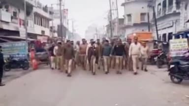 बहराइच: दोनक्का तिराहा सहित जनपद में विभिन्न जगह पर लगाए गए करियर अयोध्या की तरफ जाने वाले वाहनों पर लगाई गई रोक