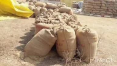 महासमुंद: धान खरीदी में अनियमितता पर प्राथमिक कृषिसाख सहकारी समिति जाड़ामुड़ा के समिति प्रभारी उमेशभोई को निलंबित कर दिया गया