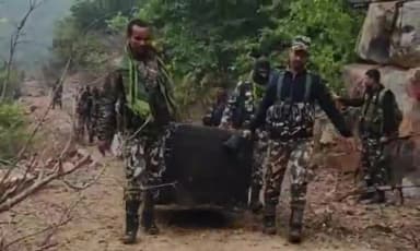 मुंगेर: मुंगेर पुलिस को मिली सफलता।नक्सली पर्चा, साहित्य,लेवी संबंधित पर्चा आदि बरामद। पुलिस अधीक्षक कार्यालय ने दी जानकारी।