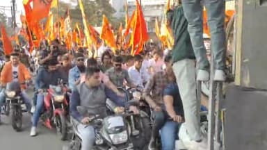 मंदसौर: अयोध्या में कल होगी भगवान राम की प्राण प्रतिष्ठा, 1 दिन पहले गांधी चौराहा एवं अन्य मार्गों से निकाली गई भव्य वाहन रैली