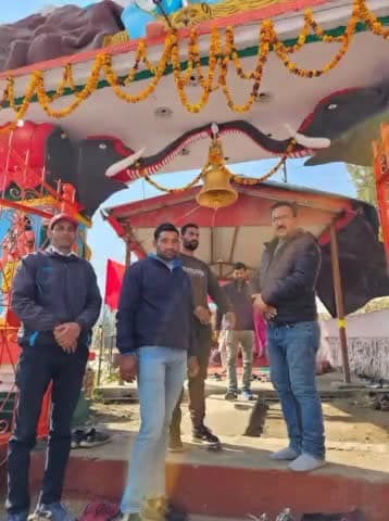 थलीसैंण: शिव मंदिर थलीसैंण में किये जा रहे कार्यक्रम को लेकर जिला सहकारी बैंक अध्यक्ष ने दिए दिशा निर्देश