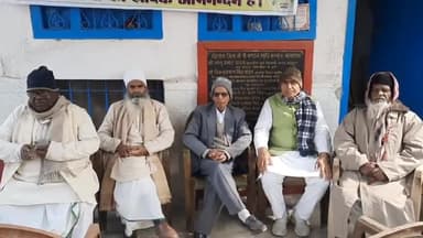 सासाराम: सासाराम के निजी हॉल में सुदर्शन सिंह अधिवक्ता का अभिनंदन समारोह कार्यक्रम का किया गया आयोजन।