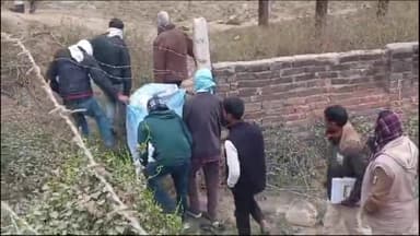 बिहार: दु:खी लाइन होटल के पीछे अर्धनिर्मित मकान में मिला 1 युवक का शव, जांच में जुटी पुलिस