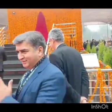 कानपुर: जीटी रोड स्थित डीएमएसआरडी में मर्यादा युग पुरुष मिसाइल मैन डॉक्टर एपीजे अब्दुल कलाम की भव्य प्रतिमा का किया गया लोकार्पण