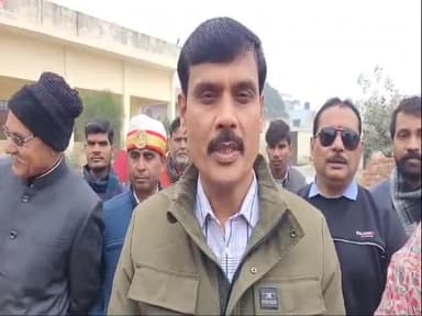 हरदोई: डीएम ने श्रीराम पुस्तकालय का किया शुभारंभ, डीएवी इंटर कालेज हरदोई में दी जानकारी