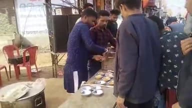 गुना नगर: बूढ़े बालाजी हनुमान एक ही रोड पर युवा मित्र मंडल ने किया प्रसाद वितरण कार्यक्रम आयोजित