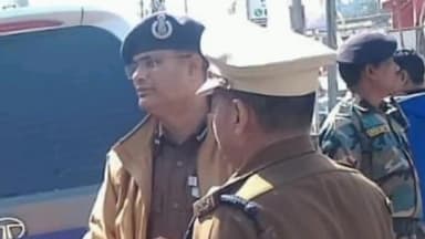 कांके: रांची के विभिन्न इलाकों में डीआईजी ने किया भ्रमण, अफवाहों पर ध्यान ना देने का किया अपील