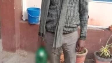 डेहरी: विशेष छापेमारी अभियान के दौरान अकोड़ी गोला व तिलौथू थाने क्षेत्र से दो आरोपी गिरफ्तार, SP ने दी जानकारी