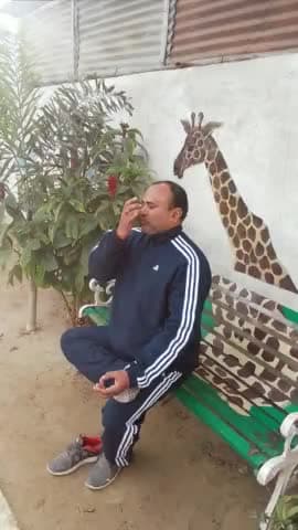 शरीर को स्वस्थ्य रखने के लिए योग जरूरी है!
 आम आदमी को सेवा,मदद  करने लिए शरीर को स्वस्थ्य रखना बहुत ही जरूरी है ।
भाई दिनेश