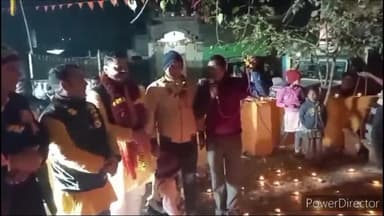 डुमरा: भाजपा ओबीसी मोर्चा के जिलाध्यक्ष पहुंचे मेहसौल मंदिर में किया पुजा अर्चना। स्थानीय लोगों से की मुलाकात