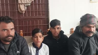 माता कृष्णा देवी की पहली पुन्यतिथि पर उनके बेटे सुरेन्द्र गारु की तरफ से भोजन की सेवा पुरा परिवार सेवा में छामिल रहा।