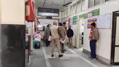 अम्बाला: ड्राई डे पर अवैध शराब की तस्करी के मामले में सिटी थाना पुलिस ने गिरफ्तार किया आरोपी, सिविल अस्पताल में कराया मेडिकल