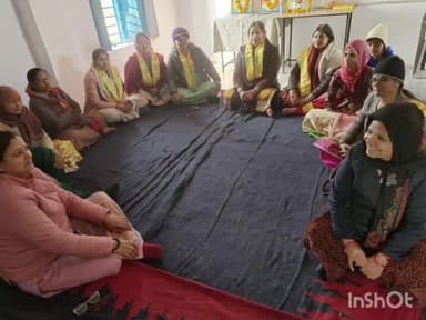 धौलपुर: कायस्थ पाड़ा स्कूल में शिक्षक संघ राष्ट्रीय की महिला समूह की बैठक आयोजित