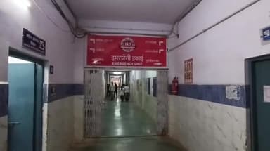 नरसिंहपुर: कृषि मंडी के पास जहरीली दवा के सेवन से खमारिया निवासी व्यक्ति की बिगड़ी हालत, अस्पताल में भर्ती