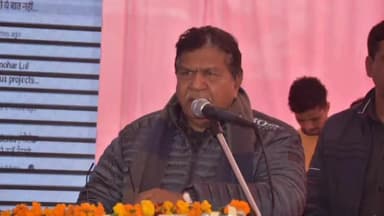 कालका: हरियाणा विधानसभा अध्यक्ष ने नानकपुर में लगभग 30 लाख रुपये की लागत से बने अमृत सरोवर का किया उद्घाटन