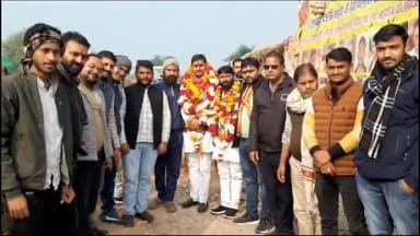 मोठ: भाजपा किसान मोर्चा के नवनियुक्त जिलाध्यक्ष का मोठ नगर में प्रथम आगमन पर भाजपाइयों ने किया स्वागत