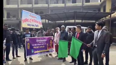 डेहरी: राष्ट्रीय मतदाता दिवस के मौके पर एसडीएम ने अनुमंडल कार्यालय से जागरूकता रथ को हरी झंडी दिखाकर किया रवाना।