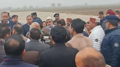 करनाल: नेवल हवाई पट्टी पर पहुंचने पर मुख्यमंत्री मनोहर लाल का किया गया जोरदार स्वागत प्रशासनिक अधिकारी रहे मौजूद