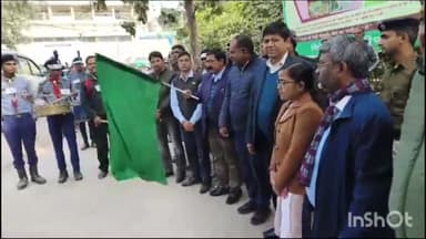 सासाराम: अपर समाहर्ता ने सासाराम कलेक्ट्रेट परिसर से 14वें राष्ट्रीय मतदाता दिवस के अवसर पर जागरूकता रैली को किया रवाना