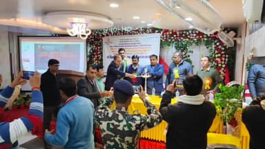 सासाराम: बाल संरक्षण इकाई के अधिकारियों को सासाराम स्थित एक निजी हॉल में दिया गया प्रशिक्षण