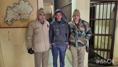 जलेसर: थाना जलेसर पुलिस ने नाबालिग के साथ छेडछाड करने के मामले में वांछित चल रहे आरोपी को किया गिरफ्तार