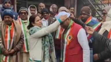 बाजपट्टी: बाजपट्टी के जदयू कार्यालय में पूर्व मंत्री की मौजूदगी में लहराया गया तिरंगा झंडा