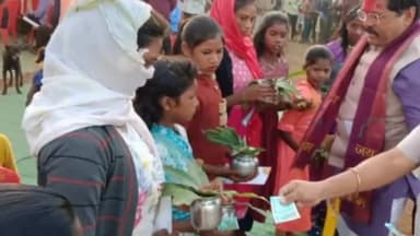 पवई: ग्राम पंचायत पौड़ी कला पहुंची विकसित भारत संकल्प यात्रा