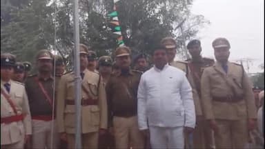 समस्तीपुर: जिले के नगर थाने में गणतंत्र दिवस के मौके पर थाना अध्यक्ष ने फहराया तिरंगा, सभी पुलिस पदाधिकारी रहे मौजूद