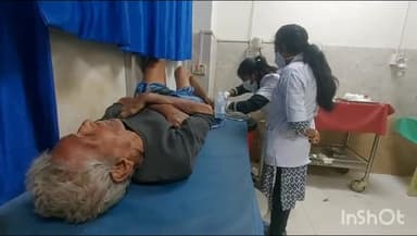 चास: चास के बैंक ऑफ इंडिया के समीप कार चालक ने मारी वैन में टक्कर, वैन पलटी चालक जख्मी, अस्पताल में भर्ती