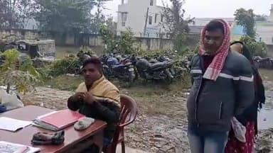 बाजपट्टी: बाजपट्टी थाना परिसर में भूमि विवाद निपटारे को लेकर लगाया गया जनता दरबार