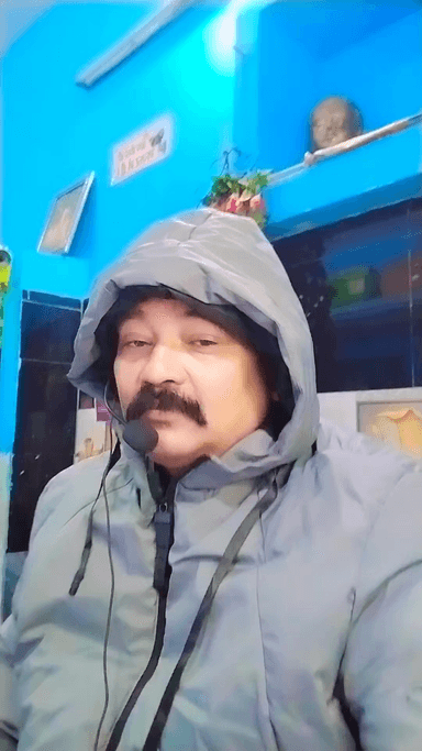 ठंड बहुत है ऐसे में अपनी बुजुर्ग माता-पिता का ध्यान रखिए।