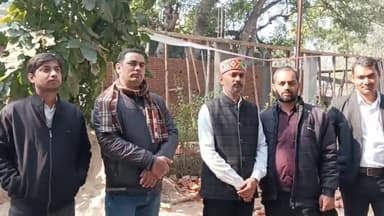 करछना: तहसील परिसर करछना में नए भवन का मानक विहीन निर्माण कार्य कराए जाने से अधिवक्ताओं में नाराजगी